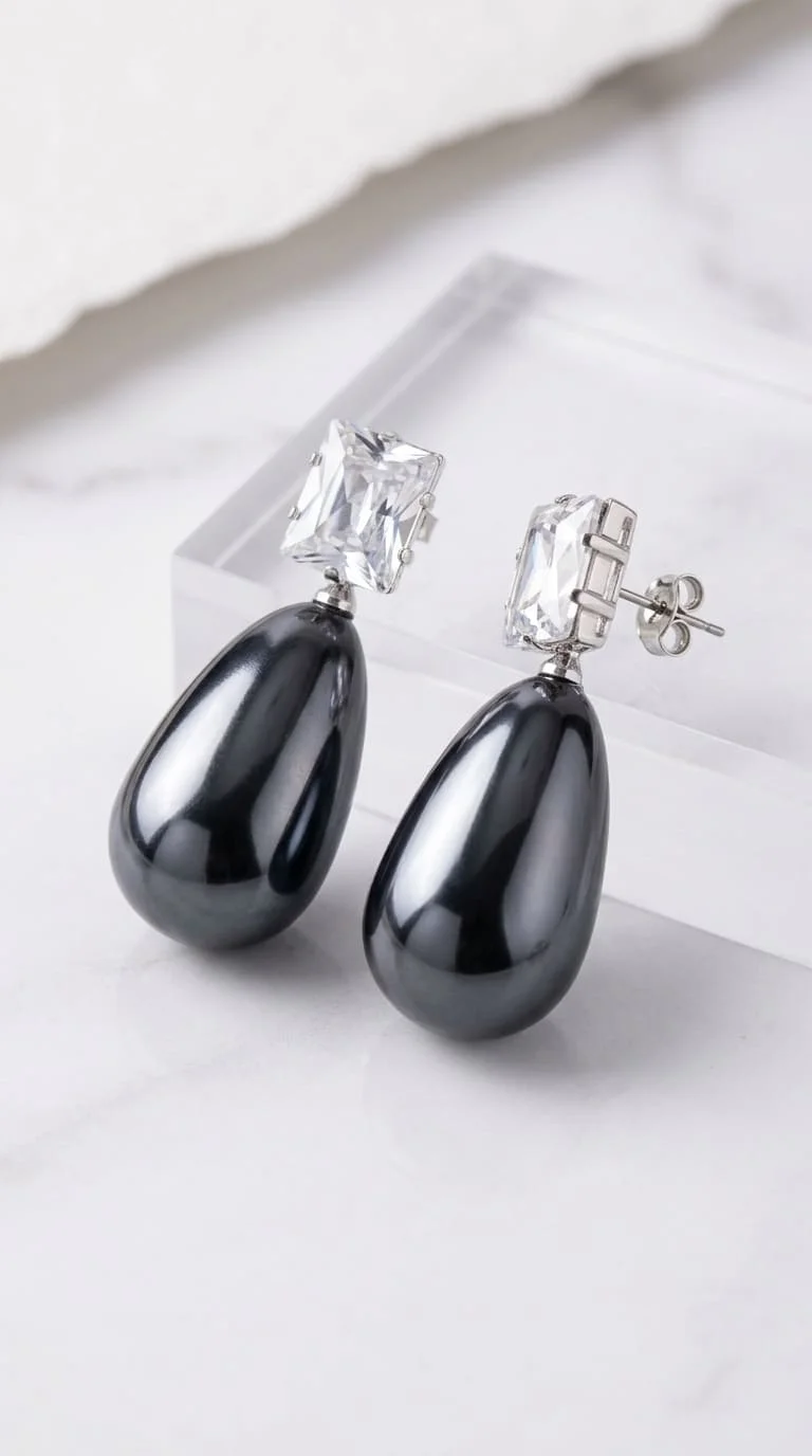 Water Drop Diamond Ear Ring - Image 2